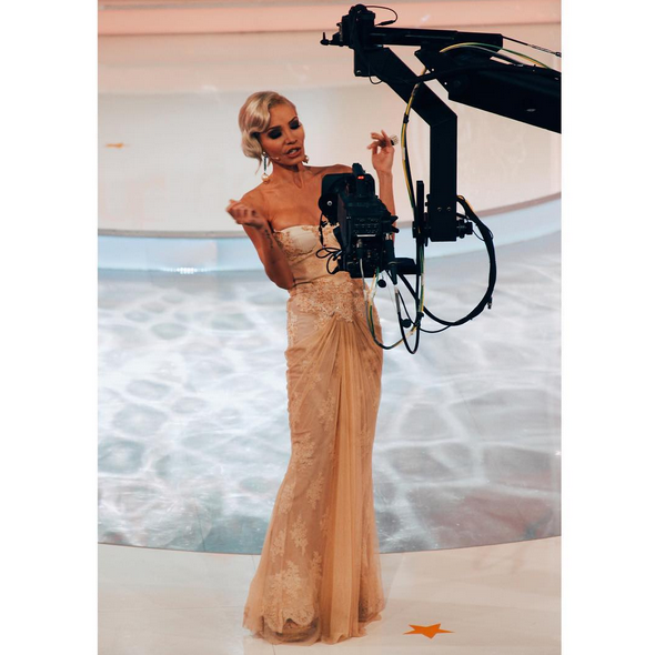 Instagram'da ünlüler: Ezgi Mola görüntüsüyle şaşırttı 17