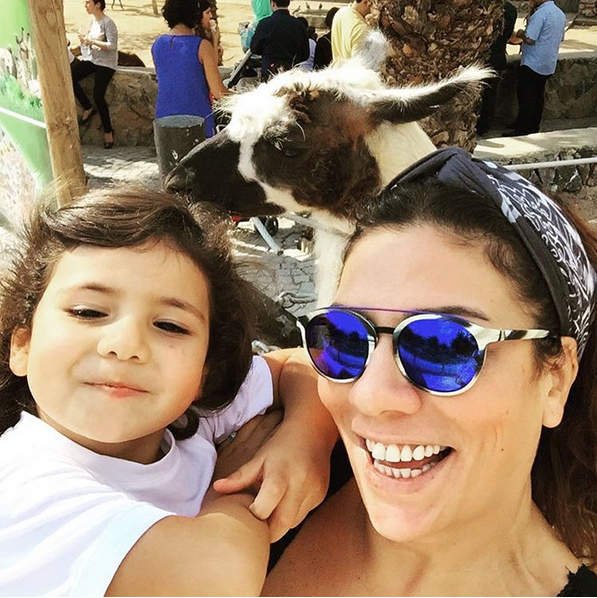 Instagram'da ünlüler: Paylaşıma görümceden olay yanıt 17