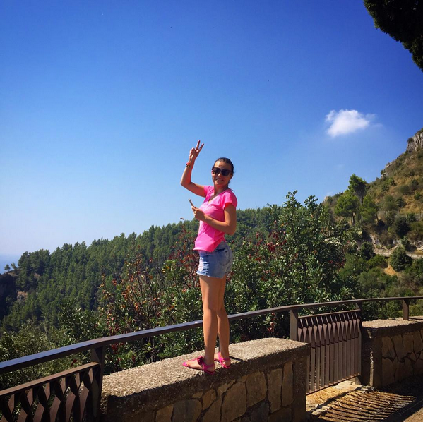 Instagram'da ünlüler: Paylaşıma görümceden olay yanıt 8