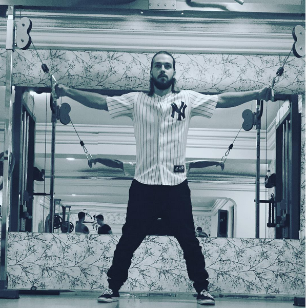 Instagram'da ünlüler: Evimizde dostlar 14