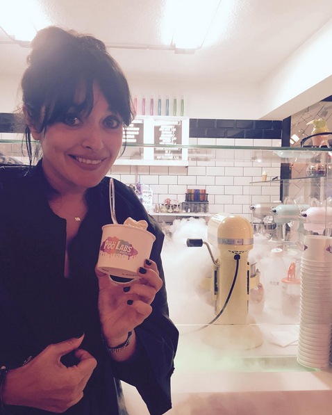 Instagram'da ünlüler: Evimizde dostlar 8