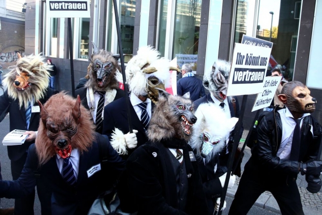 Berlin'de 250 bin kişilik protesto 14