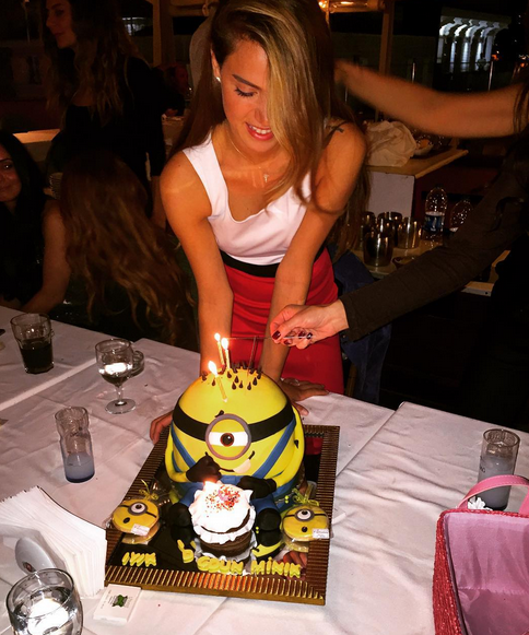 Instagram'da ünlüler: Şükrü ve Şükran'dan aşk pozu 1