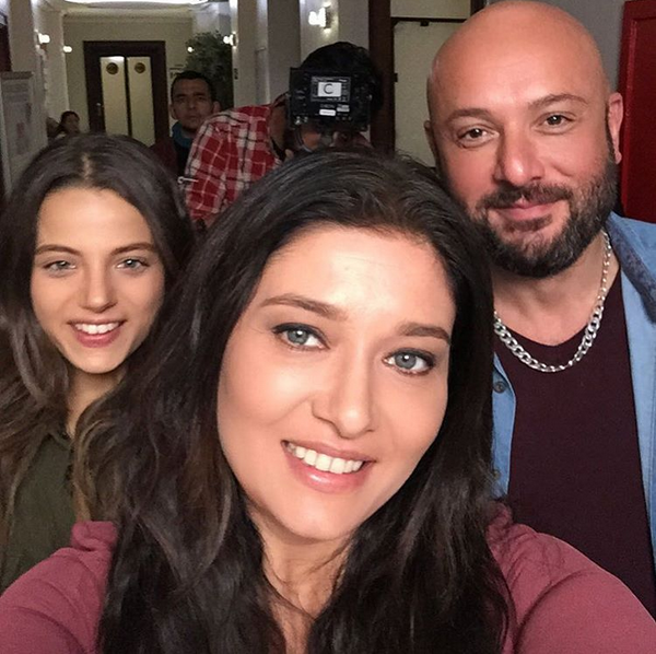 Instagram'da ünlüler: Şükrü ve Şükran'dan aşk pozu 10