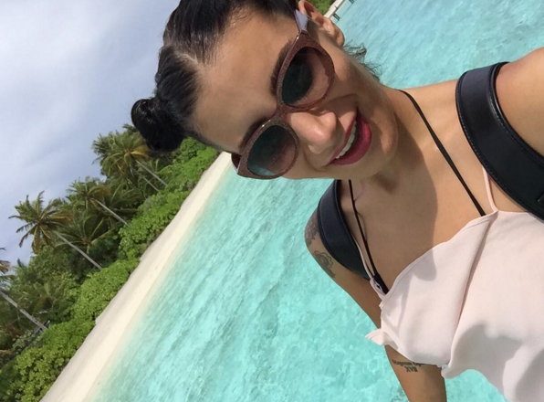 Instagram'da ünlüler: Şükrü ve Şükran'dan aşk pozu 15