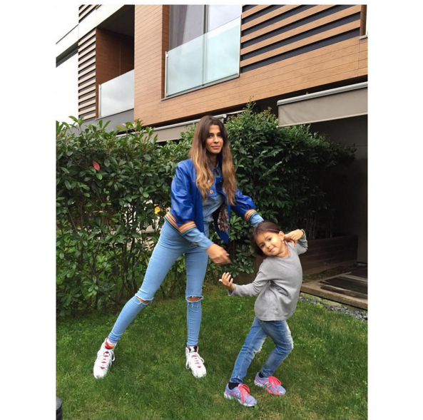 Instagram'da ünlüler: Arabayı yıkayayım da babam mutlu olsun 14