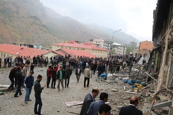Şemdinli'de PKK bombası hastaneyi harabeye çevirdi 20