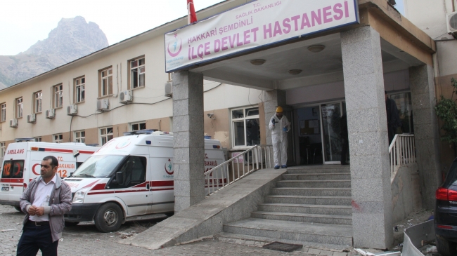 Şemdinli'de PKK bombası hastaneyi harabeye çevirdi 9