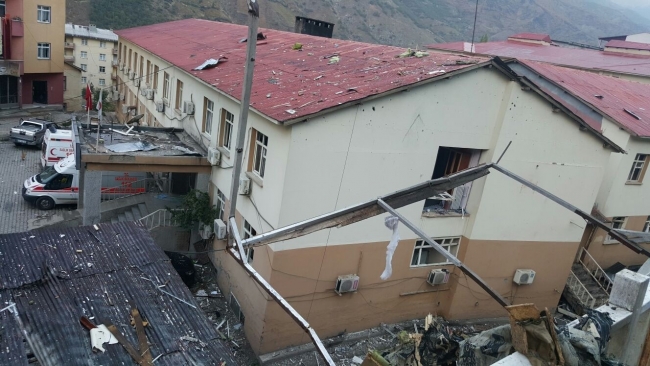 Şemdinli'de PKK bombası hastaneyi harabeye çevirdi 14