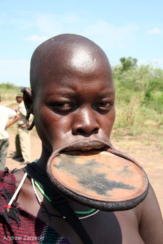 En garip kabile gelenekleri 19