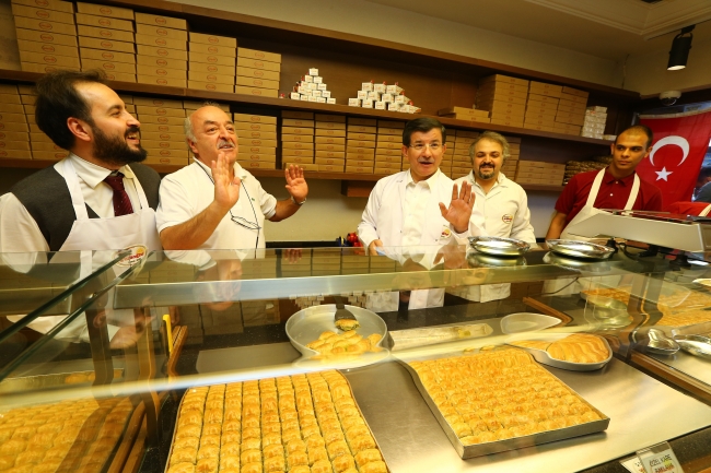 Başbakan Davutoğlu Gaziantep'te esnaf oldu! 19