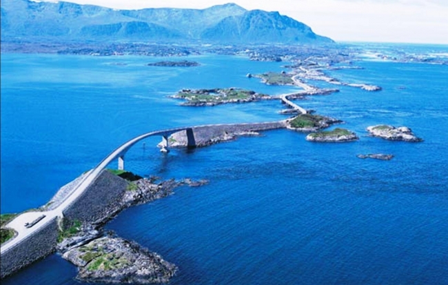 Uçurumun dibinde biten köprü! 2