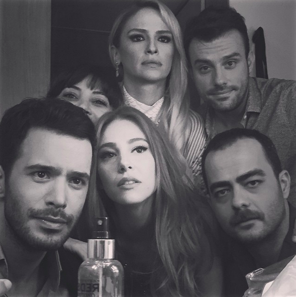 Kiralık Aşk oyuncuları Instagram'da 3