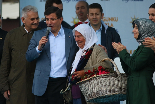 Beraber ıslandılar yağmurda! 11