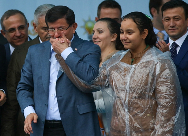 Beraber ıslandılar yağmurda! 17