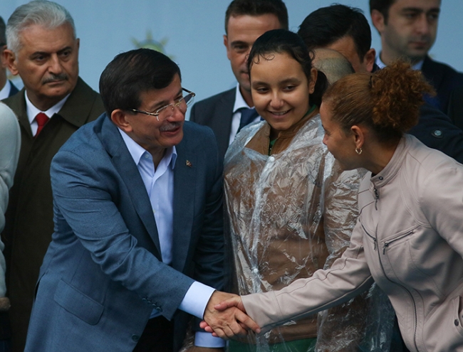 Beraber ıslandılar yağmurda! 18