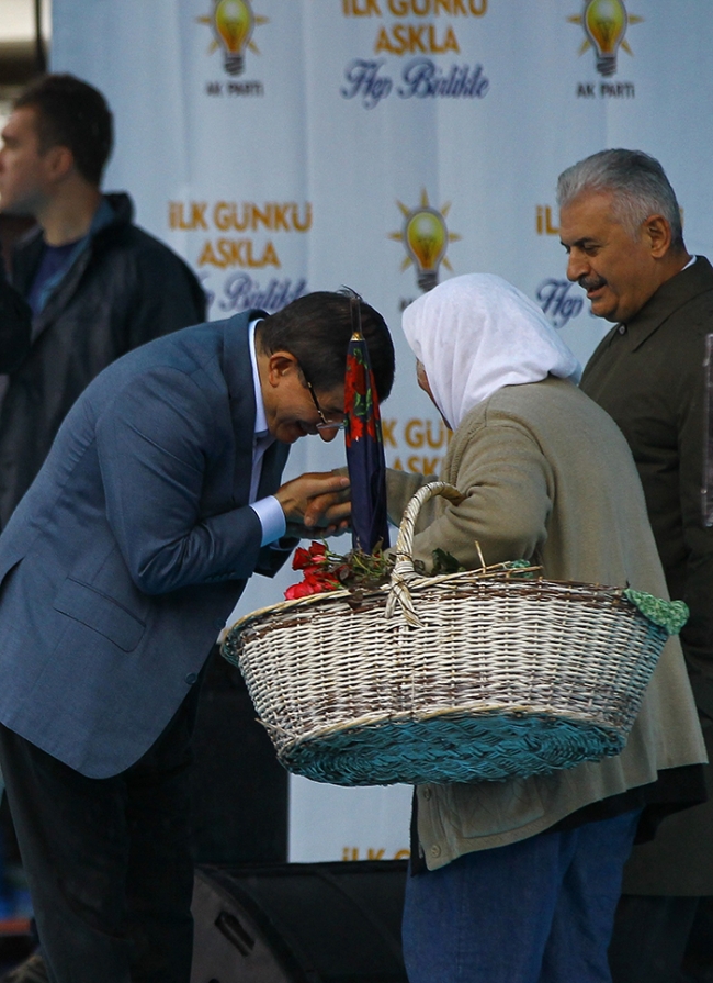 Beraber ıslandılar yağmurda! 24