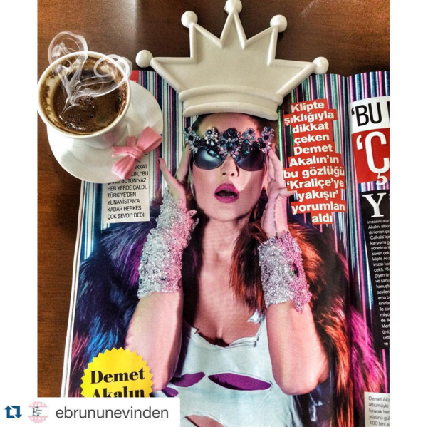 Instagram'da ünlüler: Küslük tatlıya bağlandı! 12