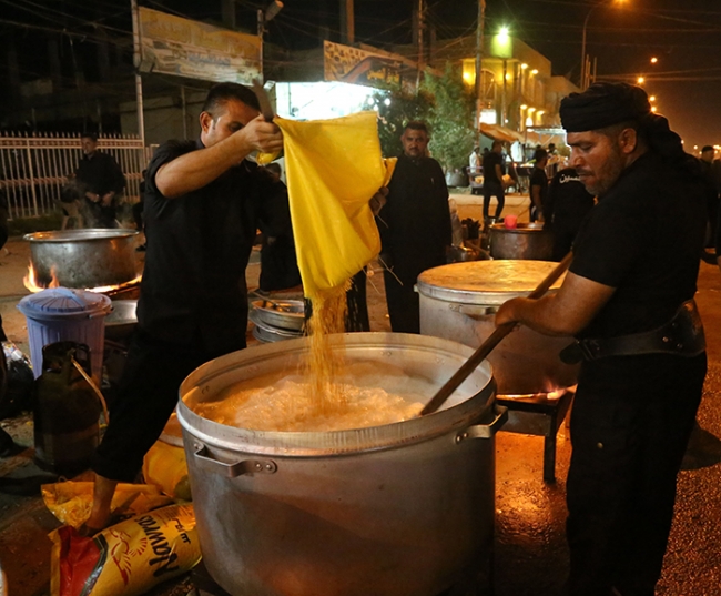 Kerbela matemine binlerce kişi ağıt yaktı 1