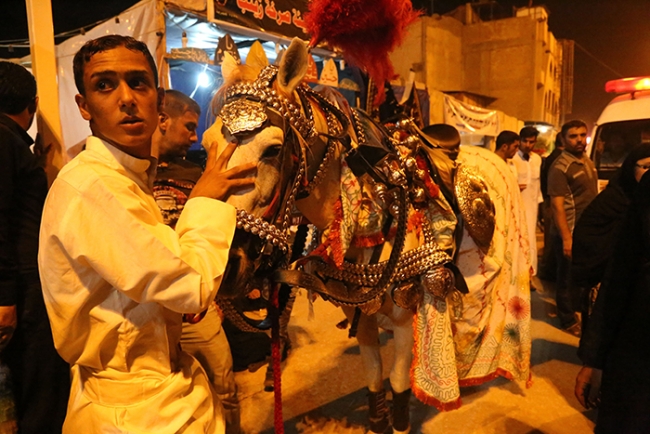 Kerbela matemine binlerce kişi ağıt yaktı 11