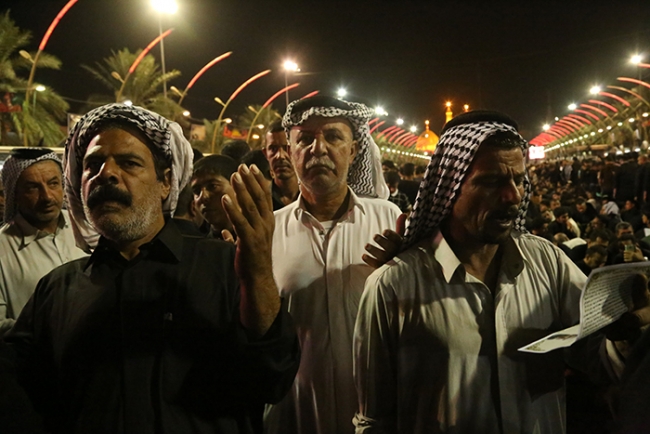 Kerbela matemine binlerce kişi ağıt yaktı 16