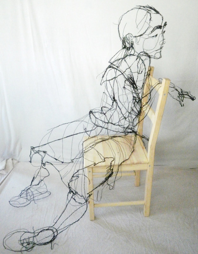 Havaya karakalem resimler çiziyor! 9