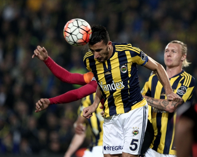 Dev derbiden en özel kareler 13