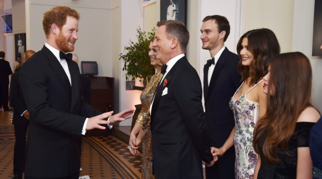 Düşes Catherine 'Bond' kadını oldu 2