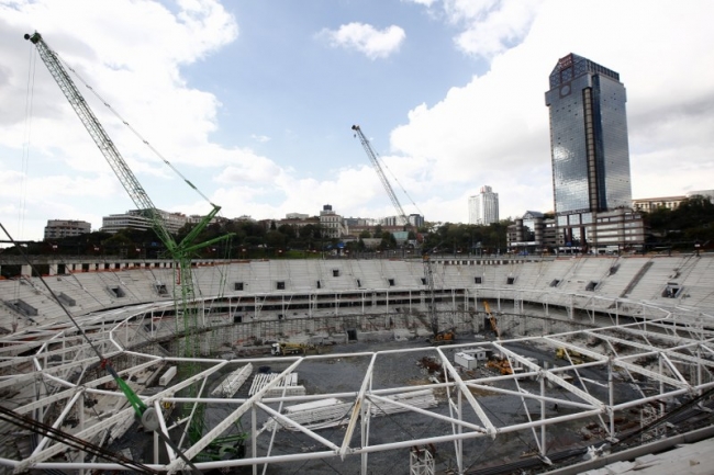 Vodafone Arena yükseliyor 4