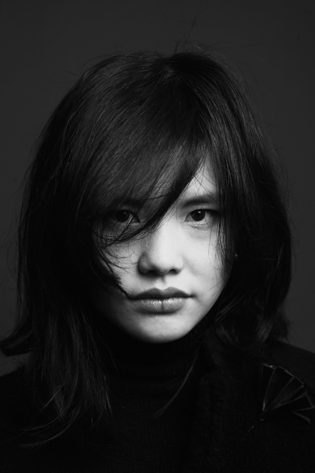 Gucci tasarımları modern sanatla bir araya geliyor 18