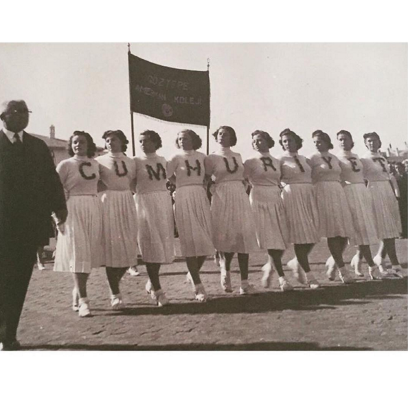 Instagram'da ünlüler: Cumhuriyet Bayramımız kutlu olsun! 17