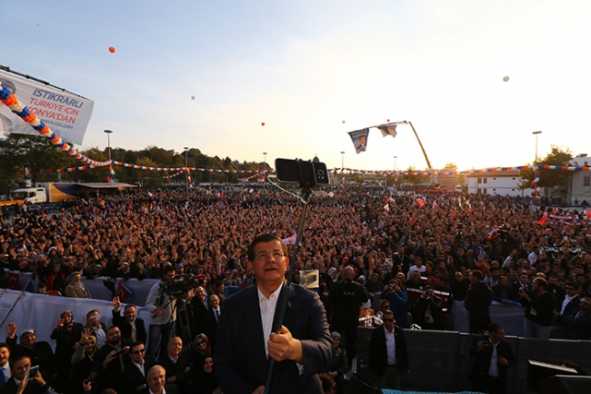 Davutoğlu'ndan memleket selfiesi 1