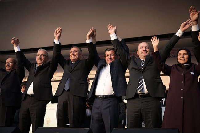 Davutoğlu'ndan memleket selfiesi 9