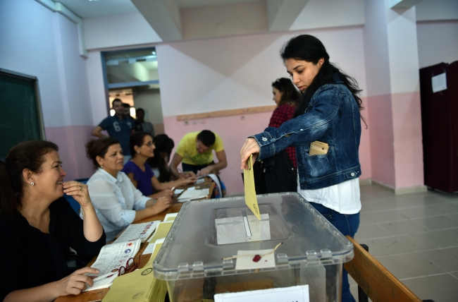 Türkiye sandık başında: 1 Kasım seçiminden kareler 5