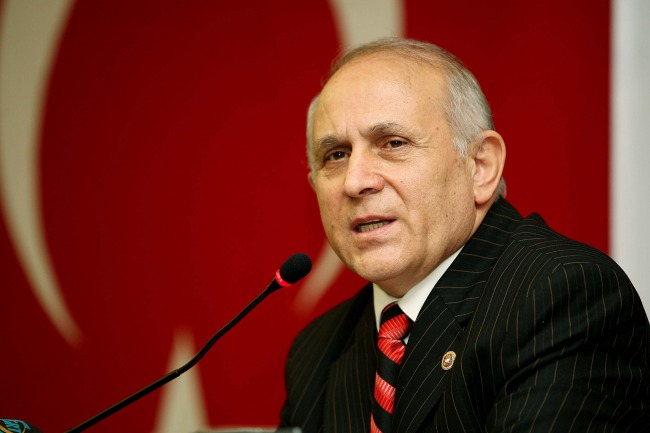 'Üç dönemlik'ler geri döndü 18