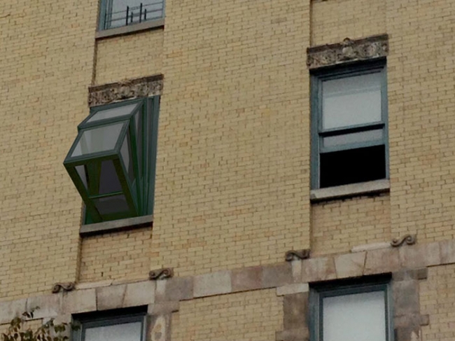 Apartman dairesinde çatı katı konforu yaratan pencere tasarımı 5