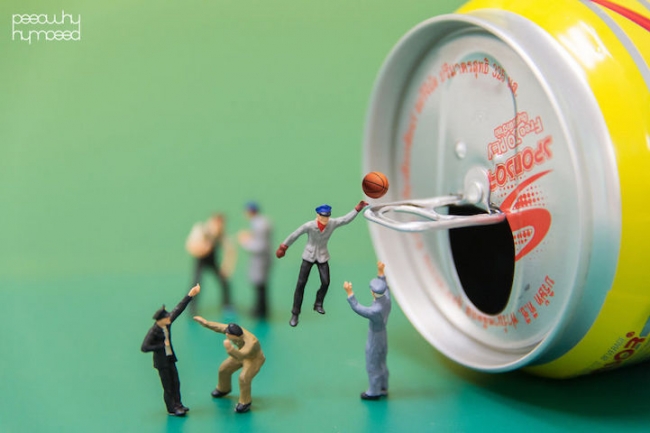 İnsanlar arasında yaşayan minyatür insanlar! 1