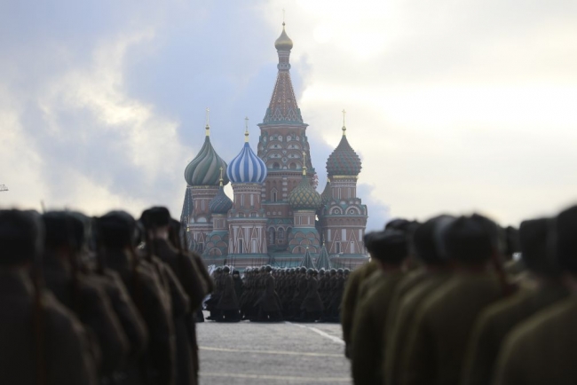 Kızıl Ordu Kızıl Meydan'da! 11