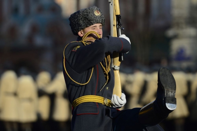 Kızıl Ordu Kızıl Meydan'da! 30