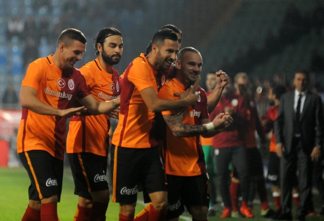 Galatasaray Çaykur Rizespor'a 4-3 mağlup oldu 7