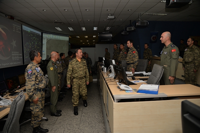 Genelkurmay Başkanı Hulisi Akar'dan kararlılık mesajı 13