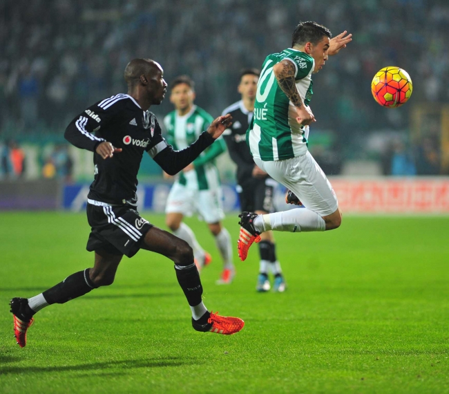 Bursaspor Beşiktaş maçı nefes kesti 17