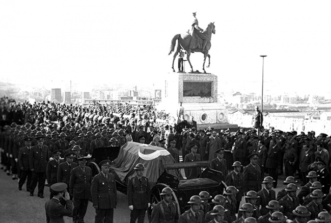 10 Kasım'ın bilinmeyen fotoğrafları... 13