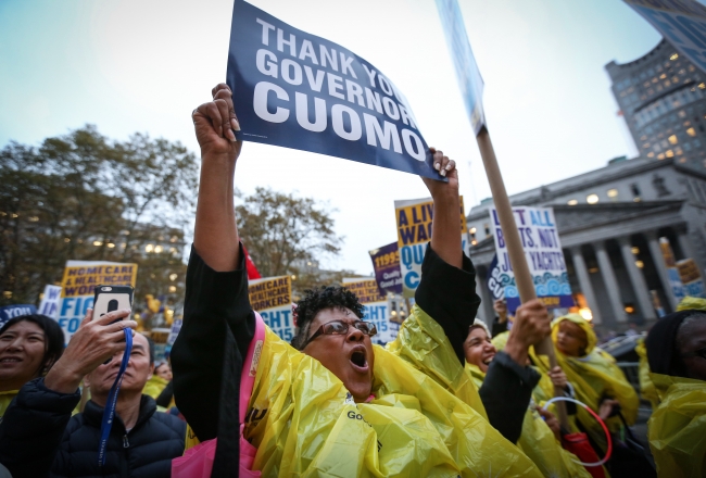 Amerikalı işçiler asgari ücret zammı için sokakta 11