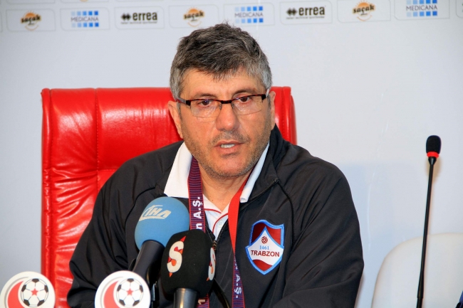 İbrahim Hacıosmanoğlu'na teknik direktör dayanmadı 4