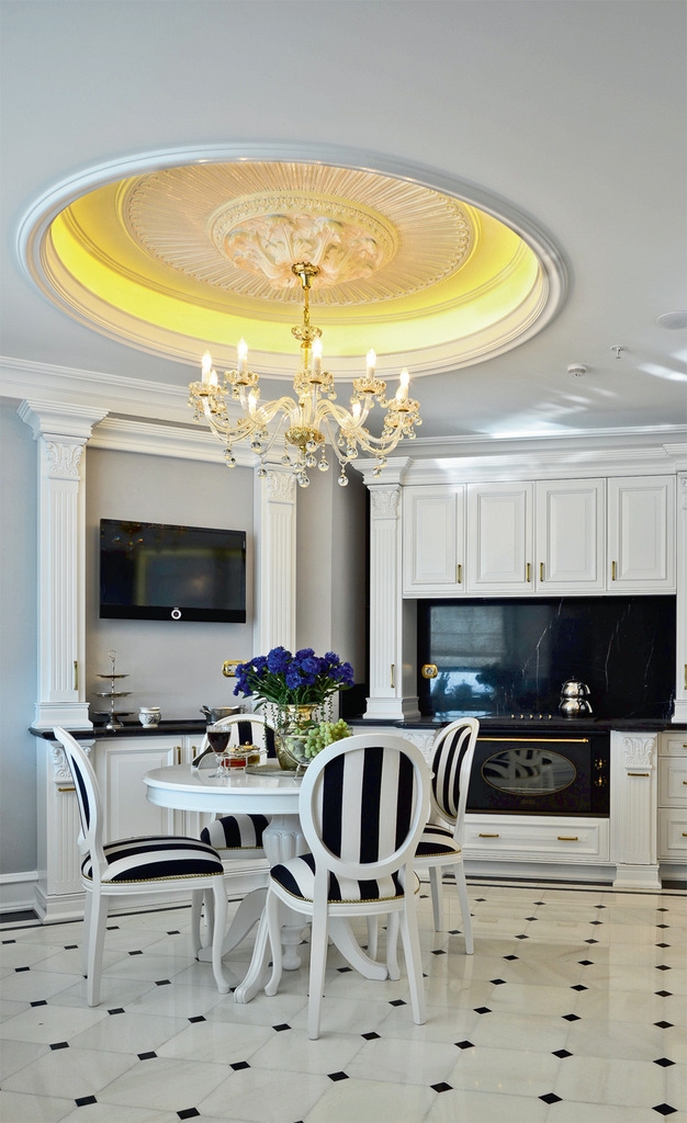 Aliağoğlu’nun hayat arkadaşı Petek Ertüre'nin muhteşem dairesi 10