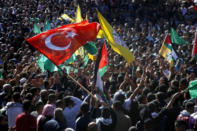 İsrail katletti, Türk bayrağıyla defnedildi 6