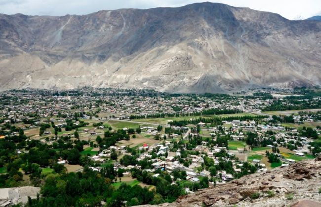 Pakistanlı kadınların cep telefonu aşkı 3