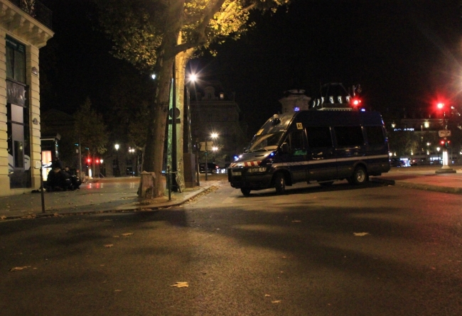 Paris'te eş zamanlı terör saldırılarından ilk kareler 13