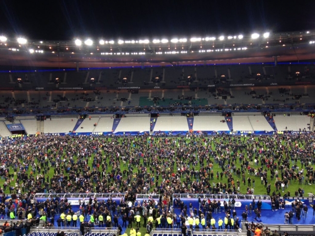 Paris'te bitmeyen gece! 49